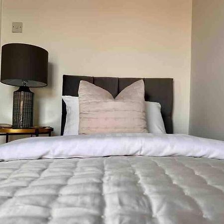 Anfield Home Sleeps 5 Close To Lfc Free Parking Liverpool Exterior foto