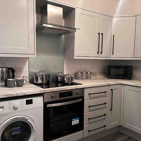 Anfield Home Sleeps 5 Close To Lfc Free Parking Liverpool Exterior foto