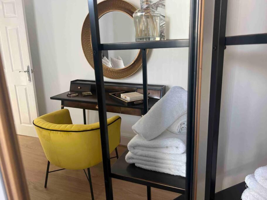 Anfield Home Sleeps 5 Close To Lfc Free Parking Liverpool Exterior foto